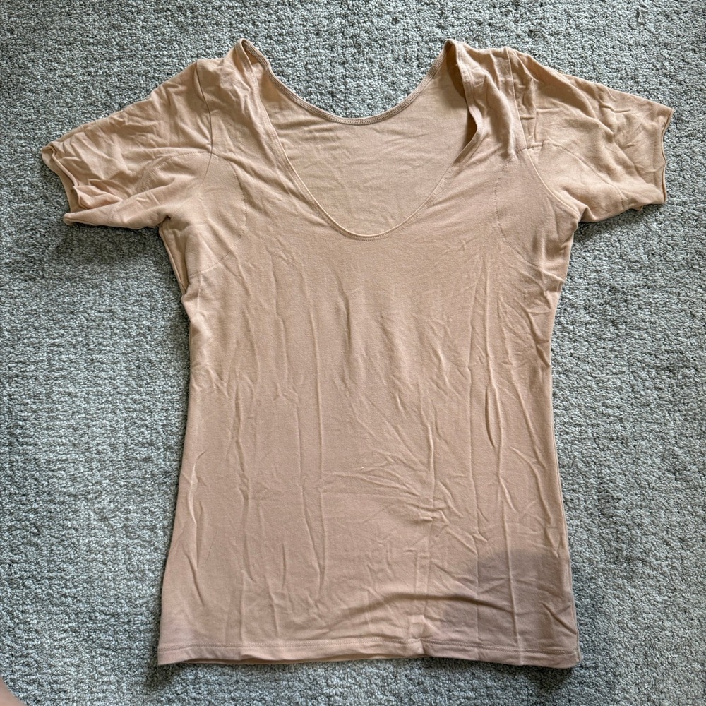 Numi The Signature Undershirt Tencel Sweat Proof Base Layer Almond Size Large